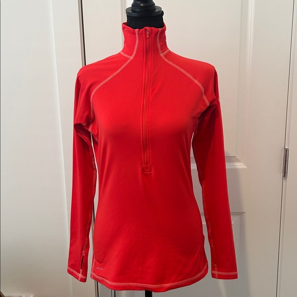 Nike Pro like new! - Picture 2 of 8